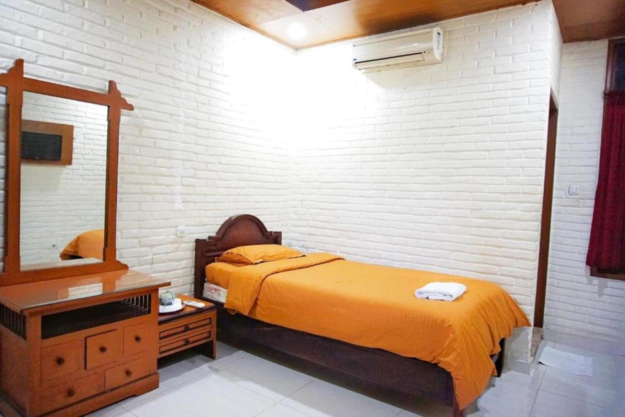 Arys Garden Hotel Yogyakarta Eksteriør bilde