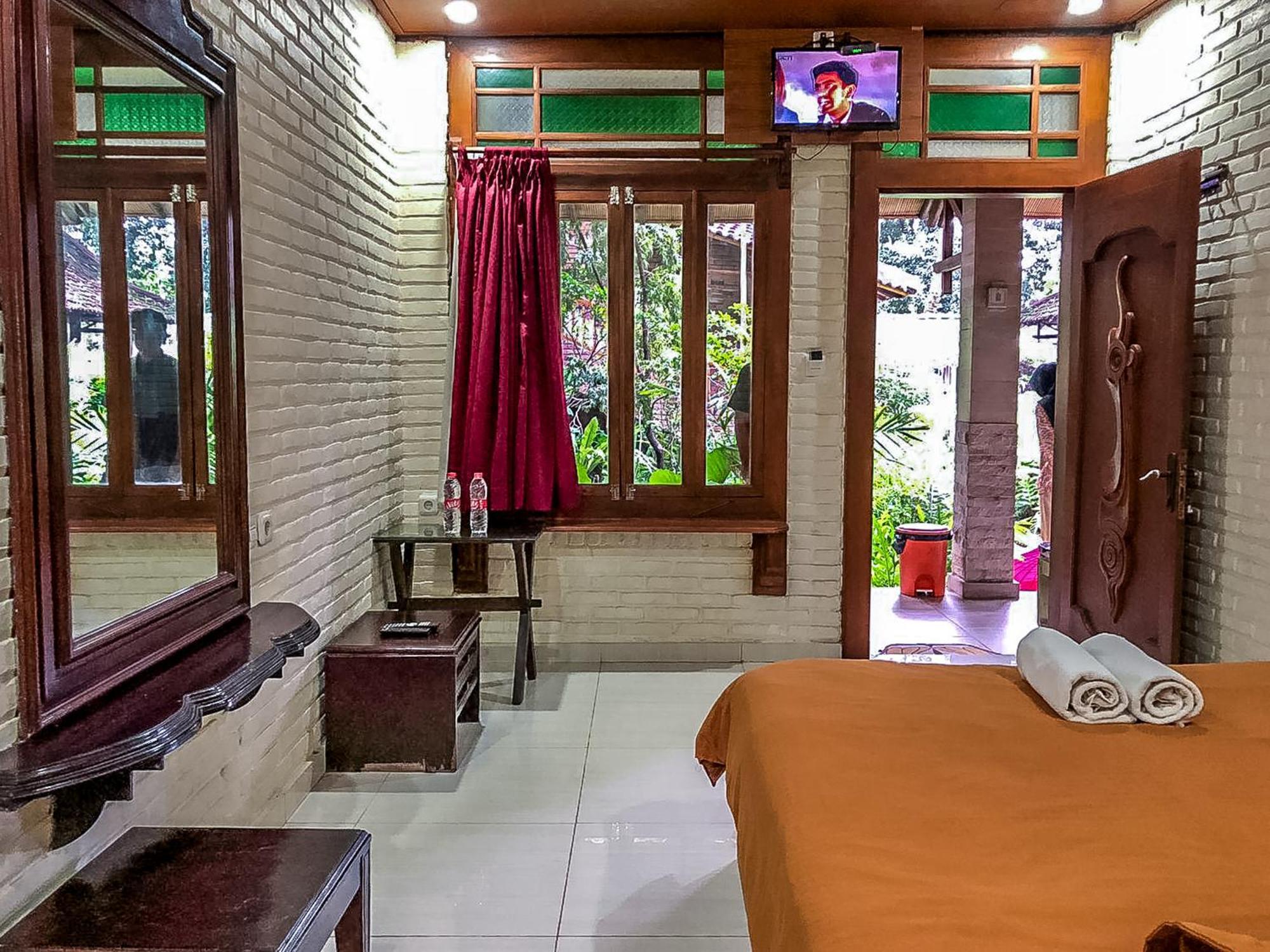 Arys Garden Hotel Yogyakarta Eksteriør bilde