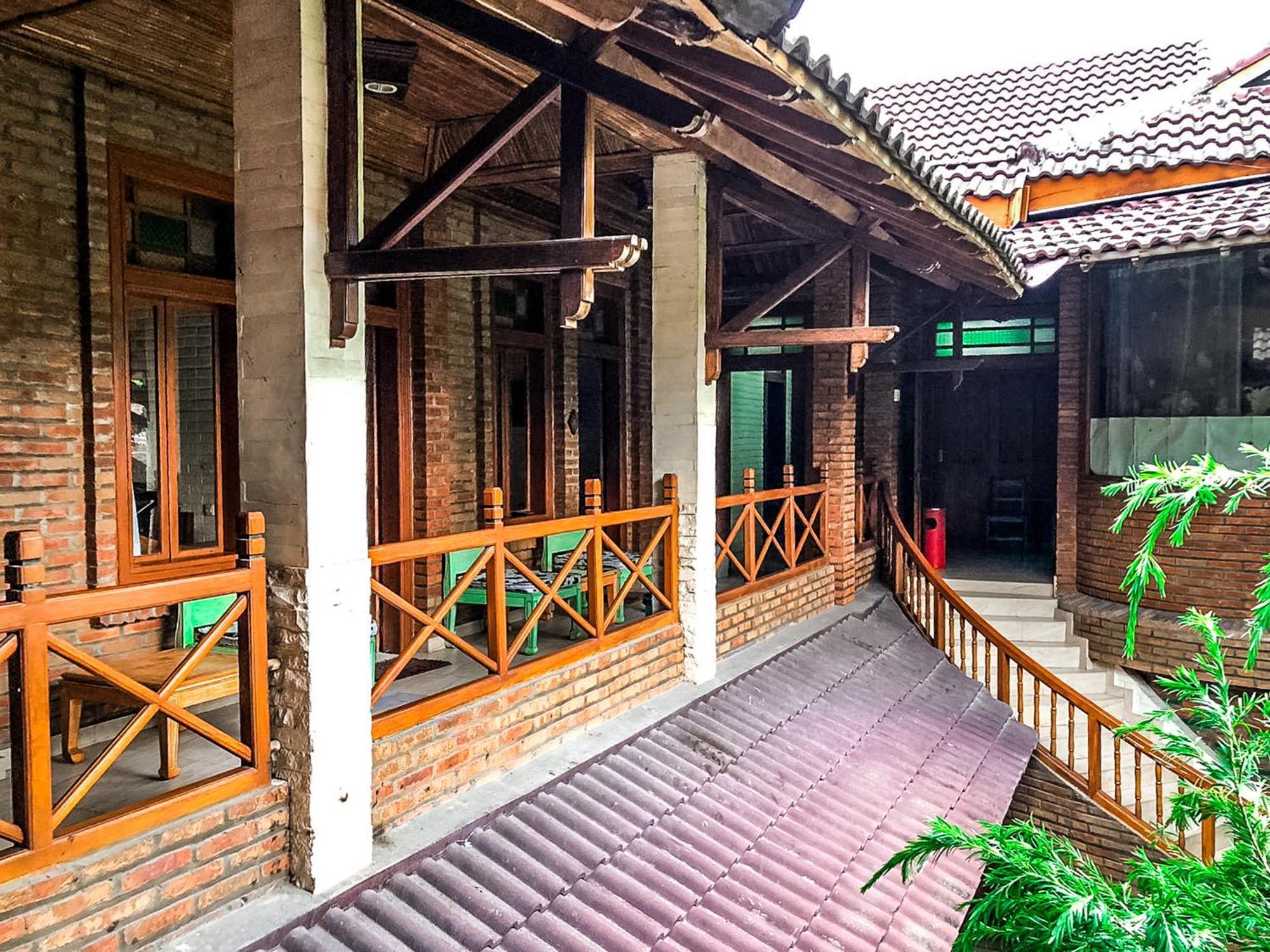 Arys Garden Hotel Yogyakarta Eksteriør bilde