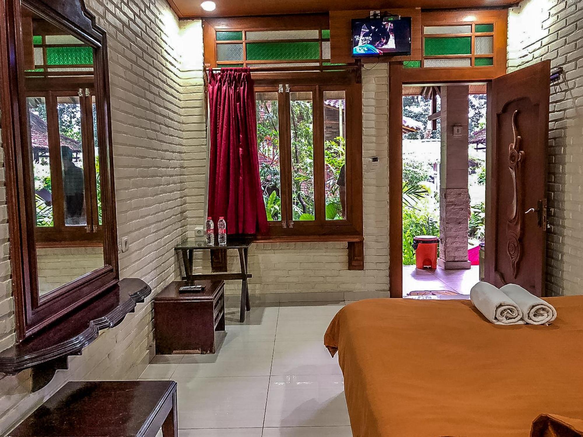 Arys Garden Hotel Yogyakarta Eksteriør bilde
